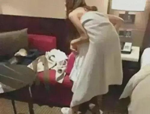 小潘女幼师吃瓜视频,揭秘幼儿园里的欢乐时光