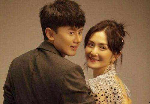 张杰吃瓜少女视频